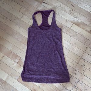 Lululemon soft women’s athletic top - size 4